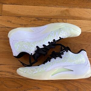 Like New Jordan White and Lime Athletic Shoes M size 10